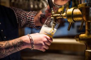 Nápoje v ubytování Brauereigasthof Zum Löwenbräu