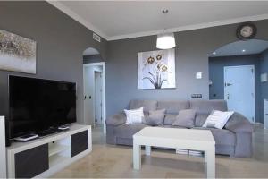 Fotografie z fotogalerie ubytování Bel appartement raffiné à 600 m de la plage v destinaci Manilva + 8 fotografií