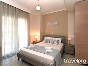 Gambar di galeri bagi Villa Iris by RentalsPro Services - Agios Mamas Beach di Áyios Mámas