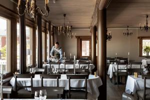 Gestir sem dvelja á Hotell Villa Långbers