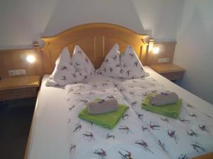 Een bed of bedden in een kamer bij Schartlhof