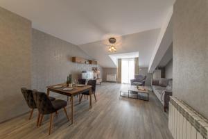 A seating area at Luxury 2-bedroom apartment by Studenets Center by Flat Mаnager