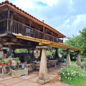 A garden outside La Figal de Xugabolos, Salas