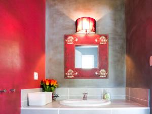 Koupelna v ubytování Holiday Home Eugénie by Interhome + 12 fotografií