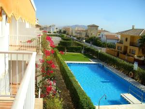 Bazén v ubytovaní Apartment Sierra Mar by Interhome alebo v jeho blízkosti