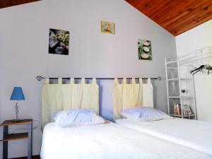 Postel nebo postele na pokoji v ubytování Holiday Home La Grangette by Interhome