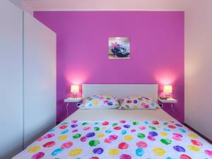 Posteľ alebo postele v izbe v ubytovaní Holiday Home Duje & Mare by Interhome