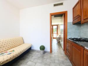 Apartment Ventola-1 by Interhome tesisinde mutfak veya mini mutfak