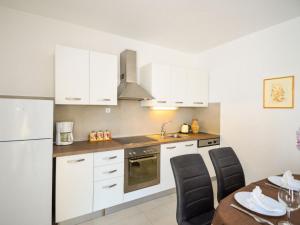 Köök või kööginurk majutusasutuses Holiday Home Tramontana by Interhome