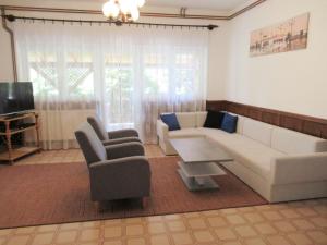 Fotografia z galérie ubytovania Holiday Home Fehervari - ALD301 by Interhome v destinácii Balatonalmádi