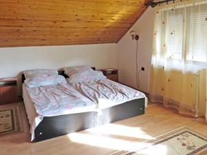 Fotografia z galérie ubytovania Holiday Home Fehervari - ALD301 by Interhome v destinácii Balatonalmádi
