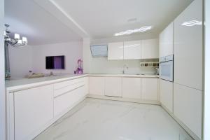 Kuchyňa alebo kuchynka v ubytovaní Casa Aurelia - Aurelia Design