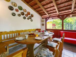 Posedenie v ubytovaní Holiday Home Julia by Interhome