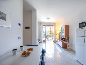 Kuchyň nebo kuchyňský kout v ubytování Studio Residenza Agrifoglio-2 by Interhome + 26 fotografií