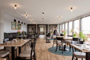 Restaurace v ubytování Hotell Gyllene Hornet