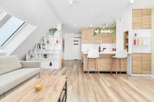 Kuchnia lub aneks kuchenny w obiekcie Villa Nova Lux Apartment Wrocław Kowale by Noclegi Renters