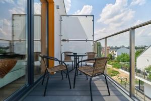 Balkon lub taras w obiekcie Villa Nova Lux Apartment Wrocław Kowale by Noclegi Renters