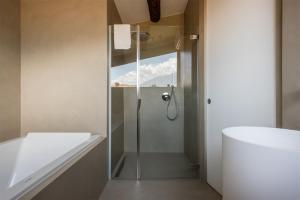 Kúpeľňa v ubytovaní Maison Du Lac + 34 fotografií