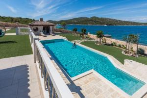 View ng pool sa Villa Gagliana Žižanj o sa malapit