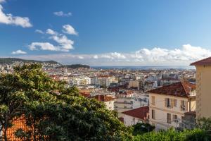 Villa sur les hauteurs de Nice, proche centre