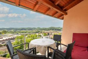 Balkón alebo terasa v ubytovaní Apartmani Toplice