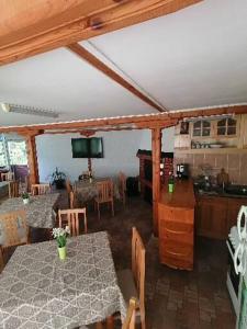 Restoran atau tempat makan lain di Guest House Shipkovo Hills