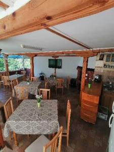 Χώρος καθιστικού στο Guest House Shipkovo Hills