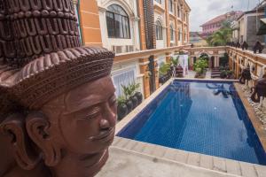 Bazén v ubytování Reaksmey Chanreas Hotel nebo v jeho okolí