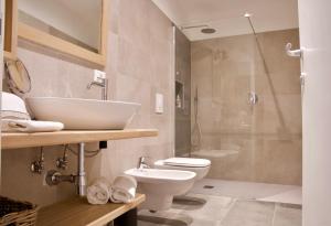 Koupelna v ubytování Apt Bellagio DolceVita + 27 fotografií