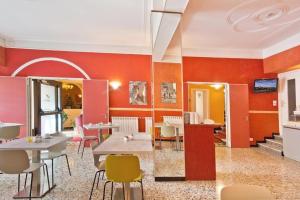 Posedenie v ubytovaní Hotel Calypso
