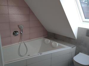 Koupelna v ubytování Apartmány Malý mnich