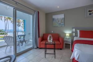 Postel nebo postele na pokoji v ubytování Costarena Beach Hotel