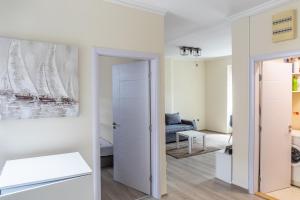 Ein Bett oder Betten in einem Zimmer der Unterkunft Dixy apartman