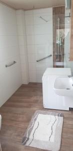 Ένα μπάνιο στο Ferienwohnung Hillig +50 φωτογραφίες