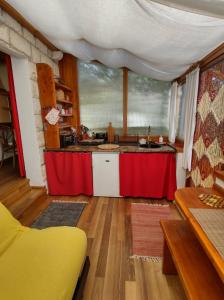 A cozinha ou cozinha compacta de Villa Katić