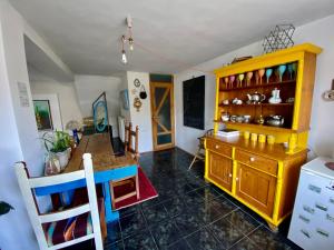Kuchyň nebo kuchyňský kout v ubytování Apartament Art Cluj