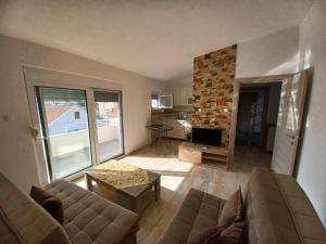 Posezení v ubytování Villa Elina Ulcinj Montenegro + 2 fotografie