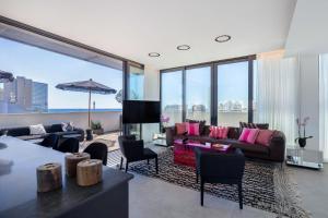 Blue Sky Penthouse by Five Stay