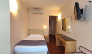 TV a/nebo společenská místnost v ubytování Hotel Rita Major
