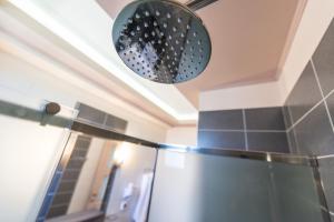 A bathroom at Zoi Apartments