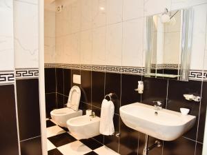 Koupelna v ubytování Hotel Continental