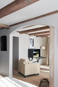 Maison d'hôtes Ermitage的休息区