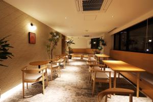 Posezení v ubytování LOF HOTEL Shimbashi