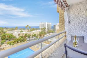 A balcony or terrace at Studio with sea view in Borinquen