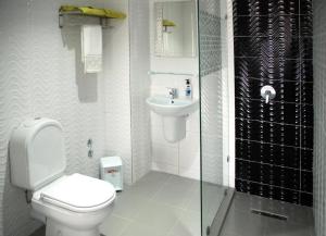 Koupelna v ubytování hotel azayla