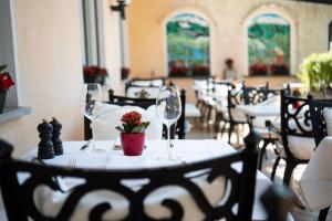 Restoran atau tempat lain untuk makan di Hotel Polo