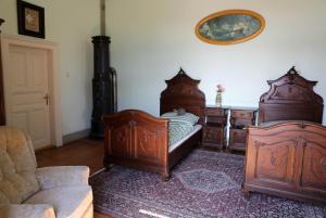 Posezení v ubytování Historické apartmány Zelenohorská pošta