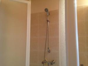 A bathroom at Gerti Haus