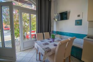 Posezení v ubytování Family apartment Manuela - Baška Voda