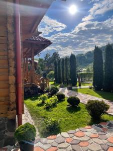 Vonkajšia záhrada v ubytovaní Villa "Затишна"